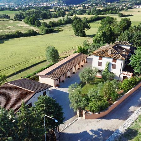 Santa Croce Villa Fossato di Vico Eksteriør bilde