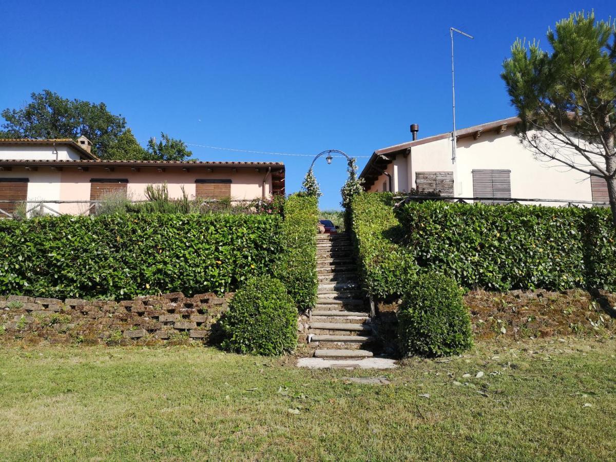 Santa Croce Villa Fossato di Vico Eksteriør bilde