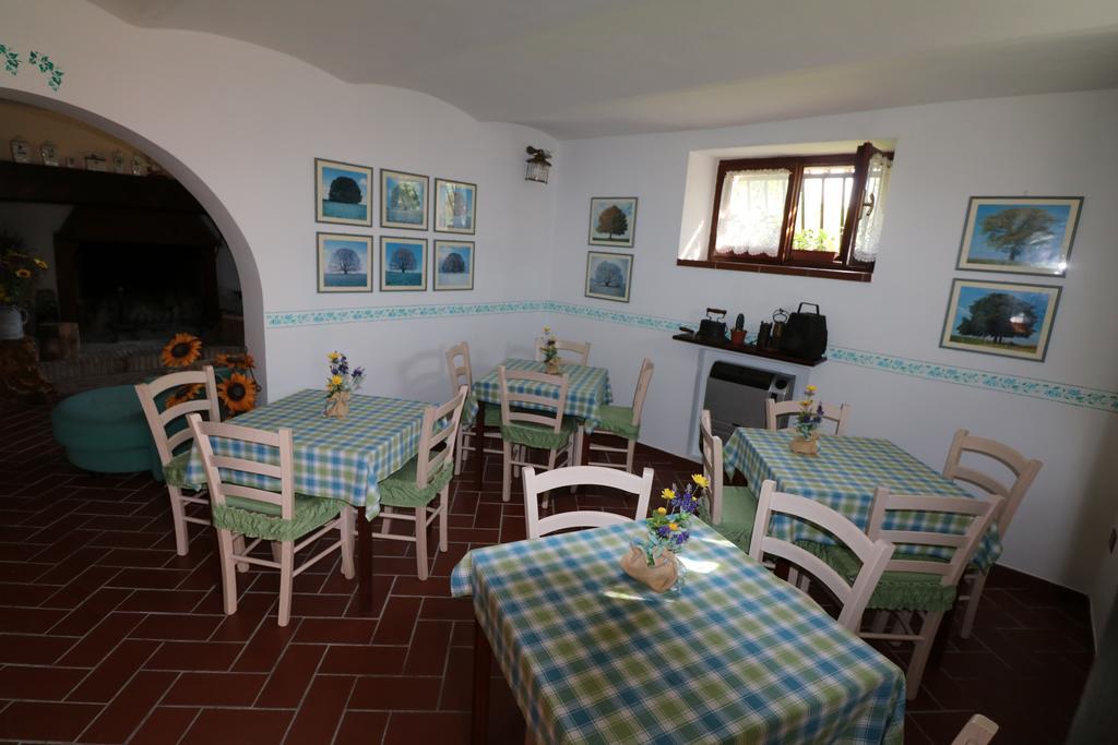 Santa Croce Villa Fossato di Vico Eksteriør bilde