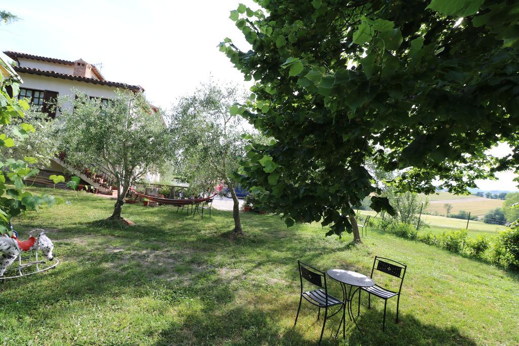 Santa Croce Villa Fossato di Vico Eksteriør bilde